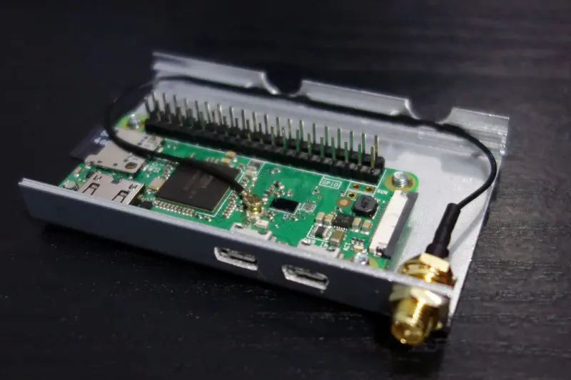 Raspberry Pi Zero Wの無線アンテナを外部化して金属ケースに入れる 16